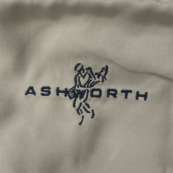 New - Picture 3 of 4